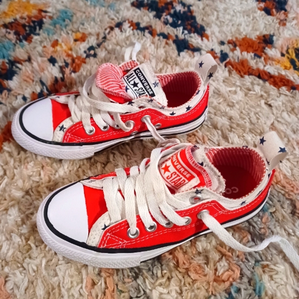 Converse Double Tongue/Canvas • Red & White With Blue Stars • Kids Size 11